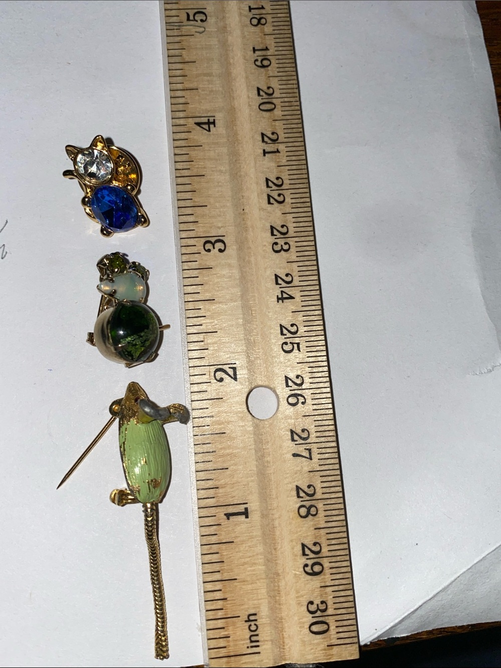3 small pins Gold tone mice & Ballou Regd  cat pin - Picture 13 of 15